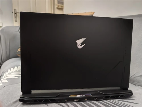 Gigabyte aorus 15x 