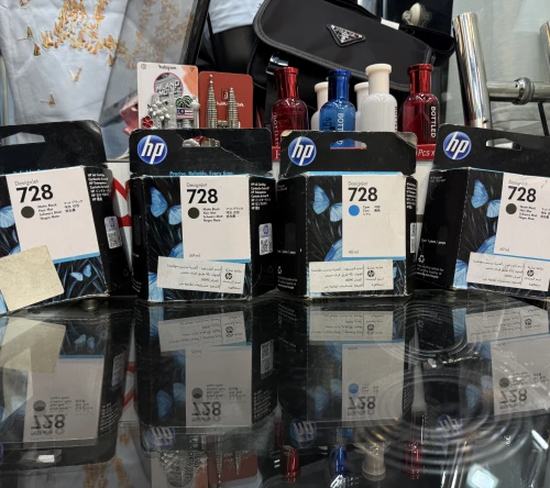 Cartouche hp 728 black et bleu