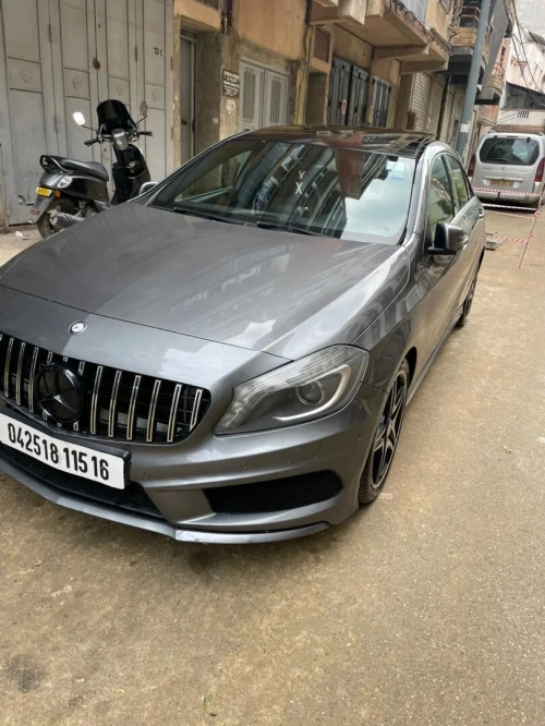 Mercedes Classe A 2015 180  Exclusif +