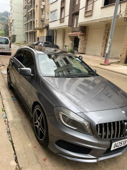 Mercedes Classe A 2015 180  Exclusif +