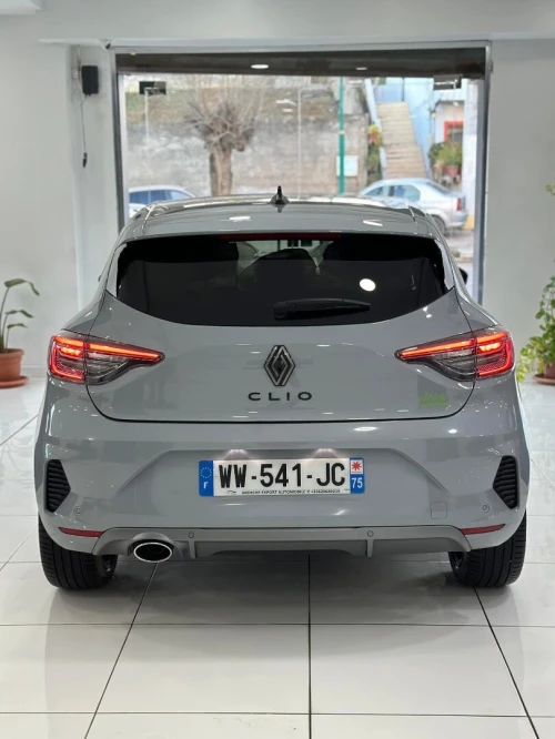 Renault Clio 5  2026 