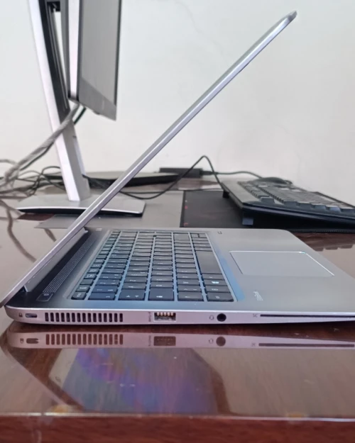 Pc portable HP EliteBook Folio 1040 G3 i5-6eme
