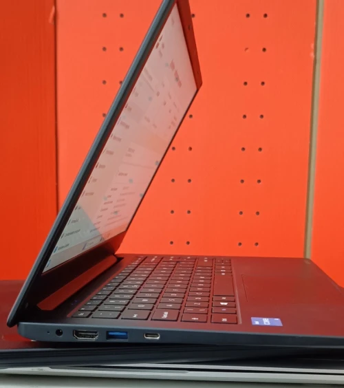 Toshiba dynabook satellite pro C40-J-11L i3-1115G4 8GB/ 256SSD/ 14" FHD Qwerty