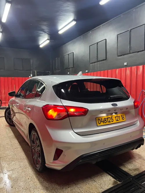 Ford Focus 2021 Stline