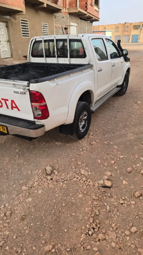Toyota Hilux 2015 LEGEND DC 4x4