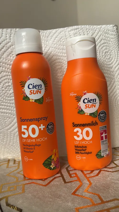Crèmes  solaires marque cien