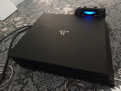 PS4 pro flashé 1TO ver 11.00