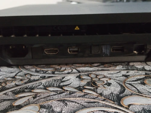 PS4 pro flashé 1TO ver 11.00