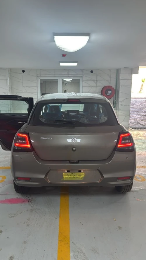 Suzuki Swift 2025 GLX