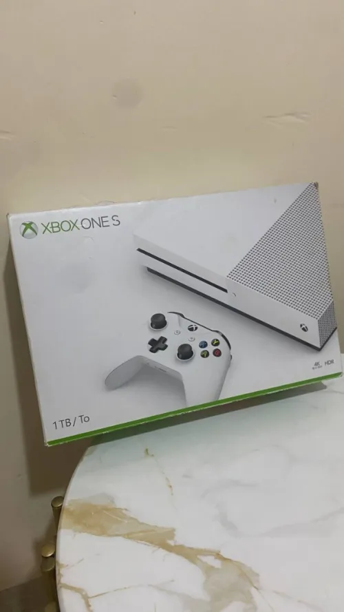 XBOX ONE S  1to ETAT 10/10 AVENDRE