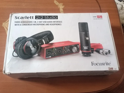 focusrite scarlett 2i2 3rd gen kit