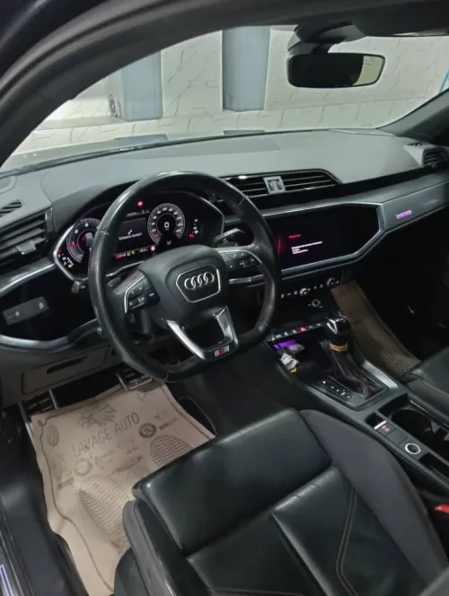 Audi Q3 2022 Q3