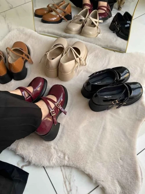 Chaussures glacé pour femme
