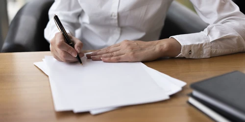 Services de Rédaction Professionnelle : Administratif, Juridique & Commercial