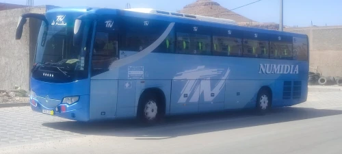 2 BUS POUR LOCATION