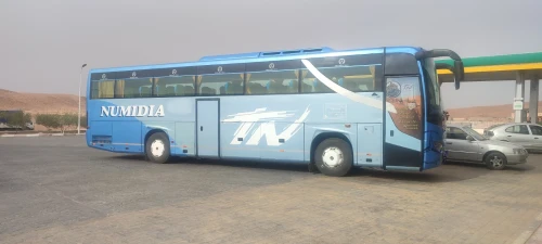 2 BUS POUR LOCATION