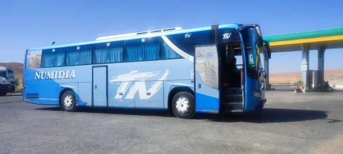 2 BUS POUR LOCATION