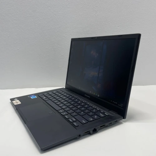 ASUS expertbook i7 13eme generation Ram 16gb Stockage 512gb