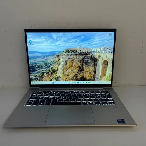 HP EliteBook 840 G11 Ultra 7 14eme Generation Serie H Ram 32 Gb Stockage 1Tb