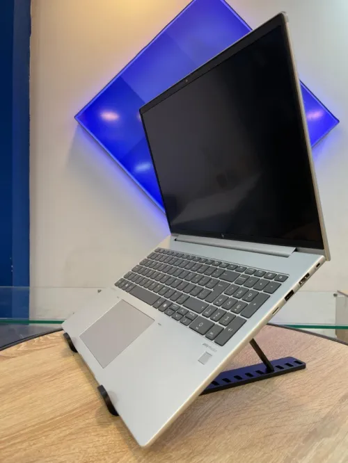 HP EliteBook 665 G11  Ryzen 7 Pro Series 7000 Ram 16 Gb Stockage 512 Gb Neuf