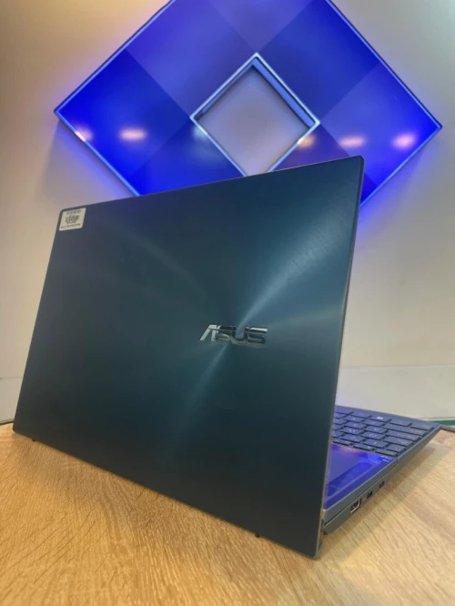 Asus ZenBook 14 Duos i5 11eme Generation Ram 16 Gb Stockage 512 Gb Tactile ScreenPad Plus