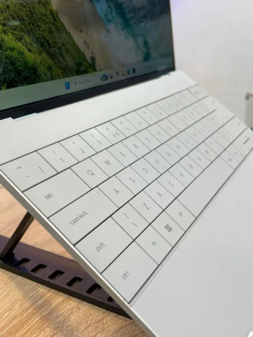 Dell XPS PLUS 9320 i7 13eme Generation Serie P Ram 16 Gb Stockage 512 Gb 4K Tactile