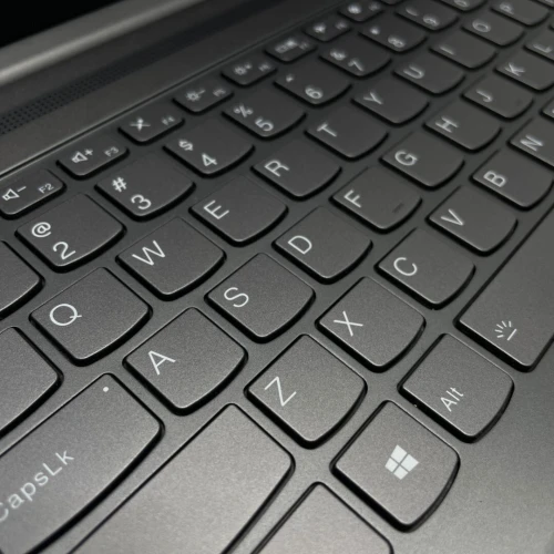 Lenovo PRO 16 2021 Ryzen 7 Series 5000 Ram 16 Gb Stockage 512Gb GTX 1650 4GB