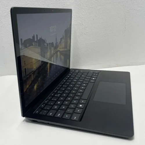 Microsoft surface laptop 6 Tactile Ultra 7 Serie H 14eme Generation Ram 16 Gb Stockage 256 Gb
