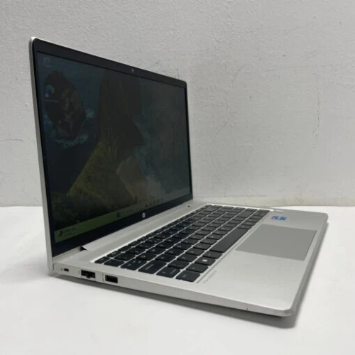 HP probook 440 G10 i5 13ème generation Ram 16Gb Stockage 256Gb