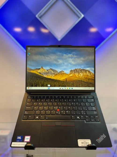  Lenovo ThinkPad E14 Ultra 7 14eme Génération Ram 16 Gb Stockage 1 Tb