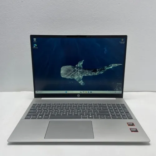 HP pavilion Laptop 16 Ryzen 7 Series 8000 Ram 16 Gb Stockage 512 Gb