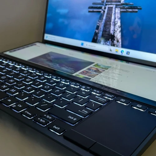 Asus ZenBook 14 Duos i5 11eme Generation Ram 16 Gb Stockage 512 Gb Tactile ScreenPad Plus