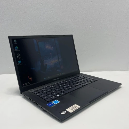 ASUS expertbook i7 13eme generation Ram 16gb Stockage 512gb