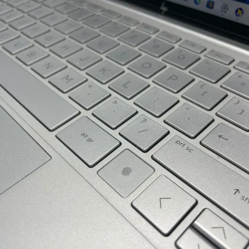 HP Envy 13 i5 11éme génération Ram 8gb Stockage 512GB Nvidia mx 450 2gb