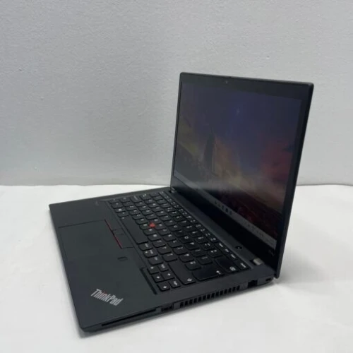 Lenovo thinkpad P14s i7 10eme generation Ram 16Gb Stockage 512Gb Nvidia quadro 2Gb