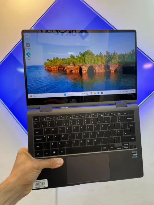 Samsung Galaxy Book i7 13eme Generation Serie P Ram 16 Gb Stockage 512 Gb X360 Tactile Oled