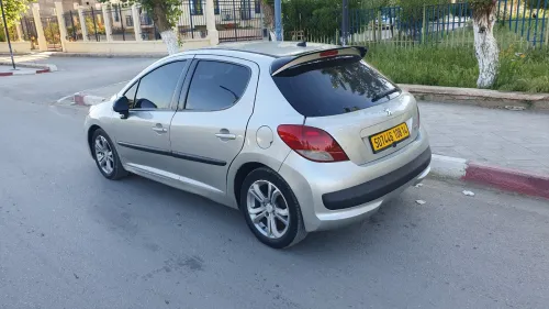 Peugeot 207 2008 207