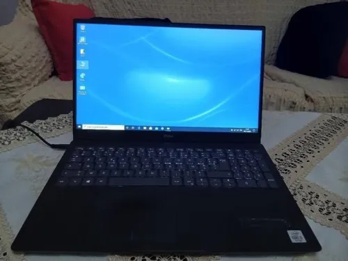 Laptop Dell Vostro 5590