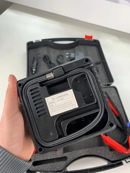 Démarreur Multifonction 99800mAh avec Compresseur d'Air et Câbles de Charge