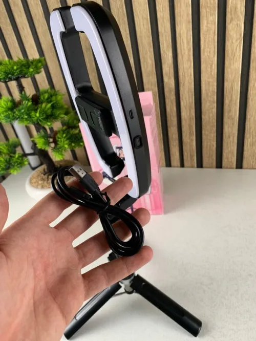 Perche à Selfie Extensible avec Support pour Téléphone et Lampe LED