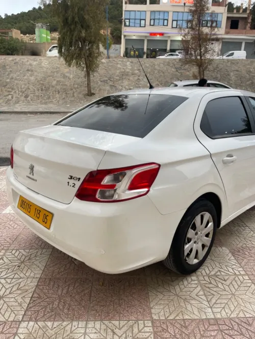Peugeot 301 2013 Allure