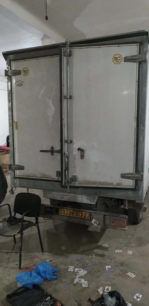 iveco frigo شاحنة 2017