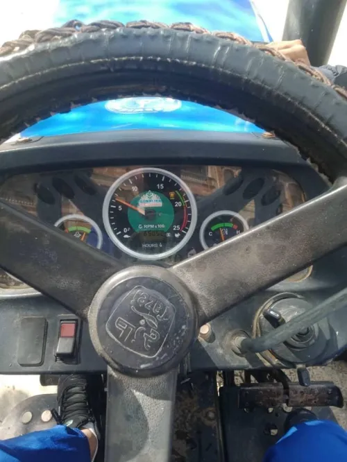 Sonalika 4X2 sans Turbo DI 75 RX 2015