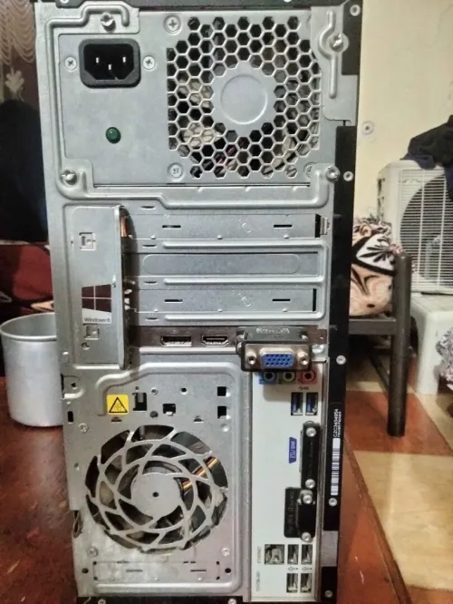 PC de bureau HP Pavilion i7 4ème Génération propre (sans disque dur)