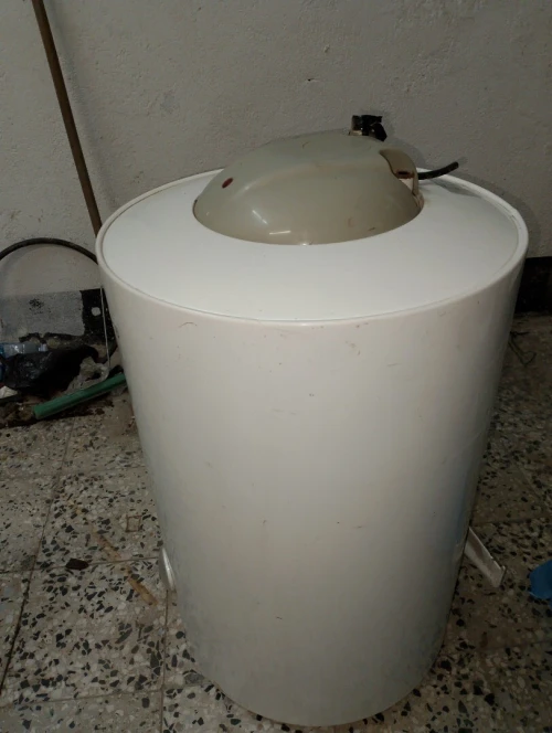 Cumulus Ariston 80 L en tres bonne etat