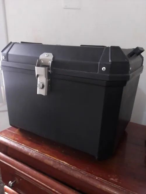 Mallette moto 60L très bon état