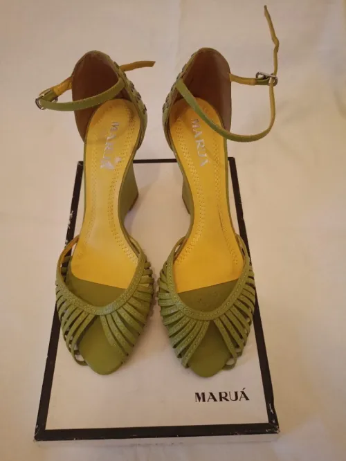 Chaussures escarpins MARUÁ Original