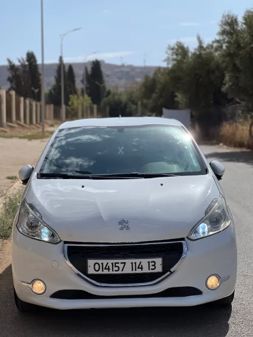 Peugeot 208 2014 Allure