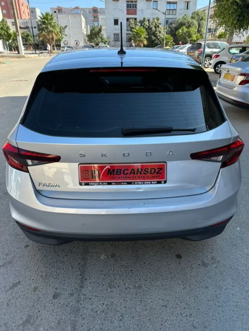 location voiture sur Alger livraison gratuit à l'aéroport  