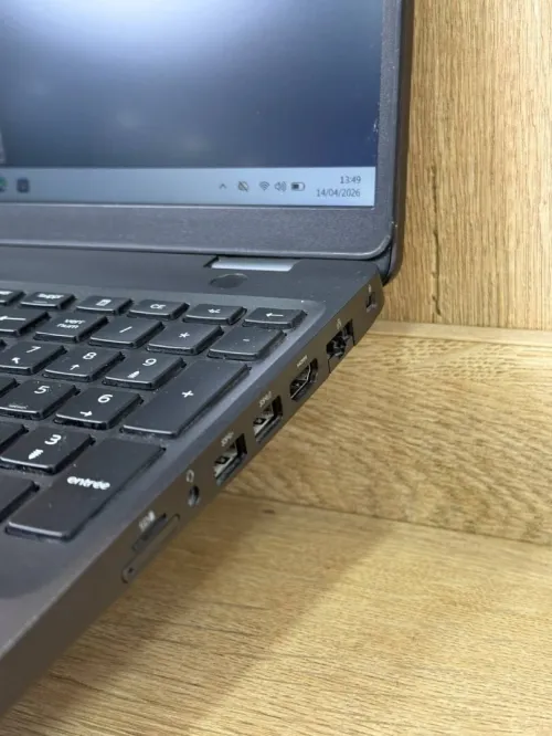 Dell Latitude 5500 i5 16GB 256GB SSD 15.6 FHD